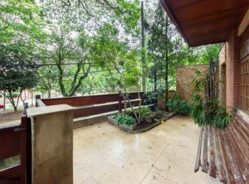 Casa · 254m² · 4 Quartos · 3 Vagas · Casa para venda em Vila Madalena com 4 quartos, sendo 2 suítes, 254m²