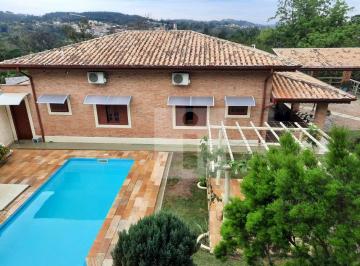 db3a82ae931359f7485d3fb4cf25fe09de43f05e · Casa estilo chácara no Caminhos de San Conrado.