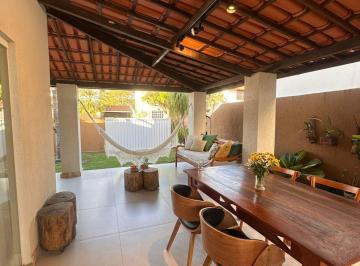 Apartamento · 232m² · 4 Quartos · 2 Vagas · Casa no Foz do Joanes | Buraquinho