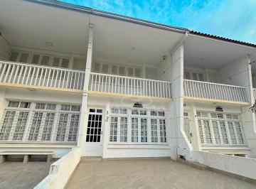 0b5bc502903ac7f10e27cb88aa3f7904044c4540 · Casa com 3 dormitórios à venda, 135 m² por R$ 1.150.000,00 - Centro - Guaratuba/PR