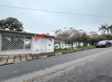 Casa · 202m² · 5 Quartos · 5 Vagas · Casa em Avenida Dona Cherubina Viana - Vila Santo Antônio - Cotia/SP