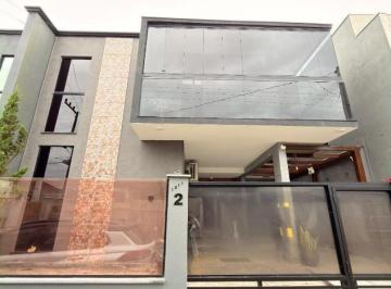 Casa · 138m² · 2 Quartos · 2 Vagas · Sobrado mobiliado com 1 suíte 2 dormitórios a 1300m do mar no Itacolomi em Balne
