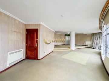 Apartamento · 260m² · 4 Quartos · 1 Vaga · Edifício Canadá
