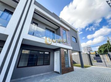 Casa · 136m² · 3 Quartos · 2 Vagas · Sobrado com 3 quartos e suíte master no Tingui