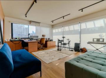 Casa de 2 quartos, São Paulo · Casa para venda no Brooklin com 2 quartos, sendo 2 suítes, 498m²