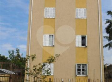 Apartamento de 3 quartos, Curitiba · Apartamento térreo com 3 quartos no Portão