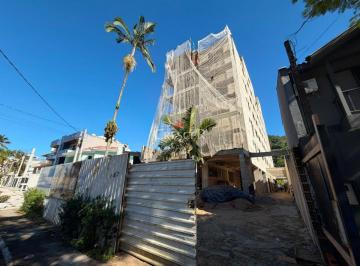 Apartamento de 3 quartos, Matinhos · Apartamento com 3 suítes à venda em Caiobá!