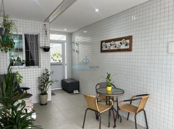 202510222116389676.jpg · Casa para Venda em Santos, Marapé, 3 dormitórios, 1 suíte, 2 banheiros, 2 vagas
