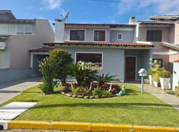 Casa · 210m² · 4 Quartos · 2 Vagas · Linda Casa à Venda no Condomínio Cantegril – Conforto, Espaço e Qualidade de Vida!