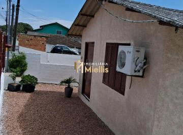 Casa · 102m² · 3 Quartos · 2 Vagas · Casa com amplo terreno de quase 500 m² e pomar! Tarumã Viamão