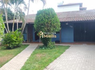 Casa · 141m² · 3 Quartos · 2 Vagas · Excelente casa