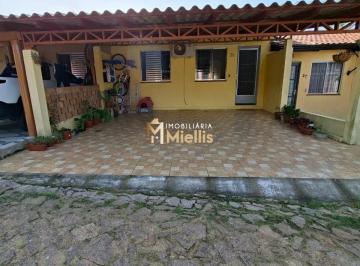 Casa · 2 Quartos · 2 Vagas · Casa em Condomínio no Bairro Tarumã.