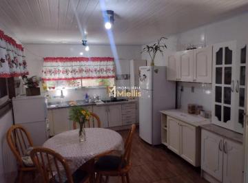 Casa · 110m² · 2 Quartos · 2 Vagas · Ótima casa com excelente espaço