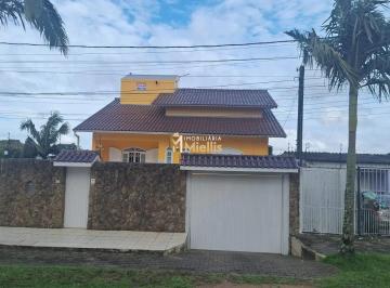 Casa · 270m² · 2 Quartos · 4 Vagas · Casa próximo ao centro de Viamão!