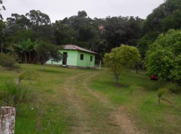 Rural · 70m² · 2 Quartos · 1 Vaga · Sítio com casa de alvenaria - Praia das Pombas Itapuã.