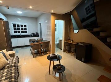 Casa · 69m² · 2 Quartos · 1 Vaga · Sobrado à Venda no Jardim Viamar – Reformado e com Energia Solar