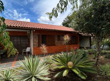 Casa · 338m² · 3 Quartos · 2 Vagas · Linda Casa de tijolo à vista no Bairro Santa Cecilia Viamão/RS
