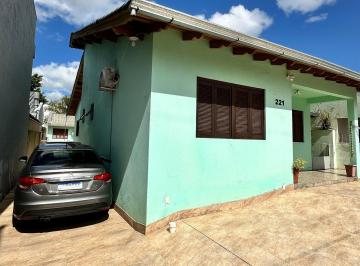 Casa · 233m² · 3 Quartos · 4 Vagas · Casa Residencial à venda na Santa Cecília, Viamão - Localizacão Excelente!