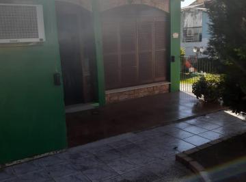Comercial · 700m² · 2 Quartos · CASA AMPLA em EXCELENTE LOCALIZAÇÃO - SANTA ISABEL - VIAMÃO