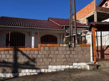 Casa · 120m² · 2 Quartos · 3 Vagas · CASA SEMIMOBILIADA COM 2 DORMITÓRIOS NO BAIRRO CENTRO.