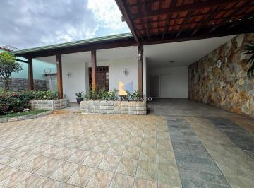 Casa · 560m² · 4 Quartos · Casa à venda - em Itapoã