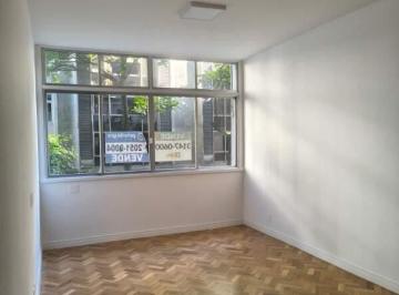 Apartamento · 126m² · 3 Quartos · Apartamento residencial à venda em Copacabana | 126m² | Portaria 24h e sol da manhã