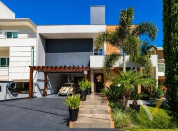 Casa · 240m² · 4 Quartos · 4 Vagas · Casa mobiliada para locação, Residencial Village das Flores, Jardim Novo Mund...