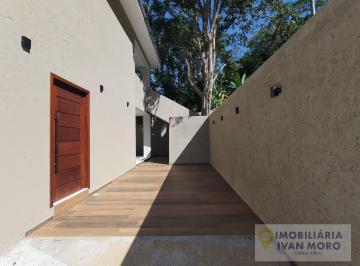 Casa · 100m² · 3 Quartos · 1 Vaga · Casa Aluguel Anual em Canasvieiras -  Florianópolis - SC