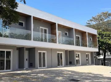 Casa · 92m² · 2 Quartos · 1 Vaga · Casa em Armacao do Pântano do Sul - Florianópolis