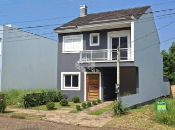 Casa · 167m² · 3 Quartos · 2 Vagas · Casa no bairro Hípica três dormitórios, uma suíte e mais dois banheiros no Lagos de Nova Ipanema