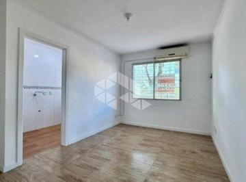 Apartamento · 42m² · 2 Quartos · 1 Vaga · Apartamento de 2 dormitórios reformado com vaga