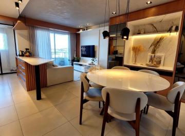 Apartamento · 90m² · 2 Quartos · 2 Vagas · Apartamento semimobiliado, com 02 dormitórios (sendo 01 suíte), no Centro