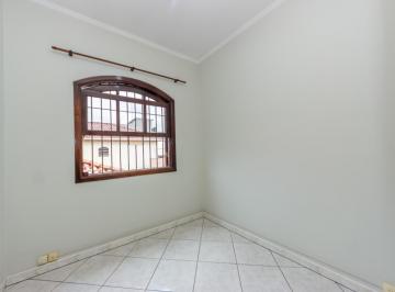abdd78ef-f433-4683-b43f-6463be799e01 · Excelente casa para venda em Jardim Marisa com 3 quartos, sendo 1 suíte, 142m²