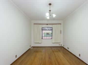 d2e5416e-8b15-45fa-b0e4-11fb39c55311 · Versátil casa para venda em Jardim Marisa com 3 quartos, sendo 1 suíte, 142m²