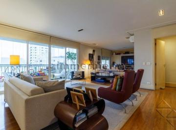 Apartamento · 211m² · 4 Quartos · 3 Vagas · APARTAMENTO SANTA CECÍLIA 4 DORMITÓRIOS 3 VAGAS E DEPÓSITO