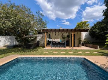 Foto 01 · Casa Térrea em Terreno de 1.006,18 m² com Piscina, Espaço Gourmet Completo e Pomar com Árvores Frutí