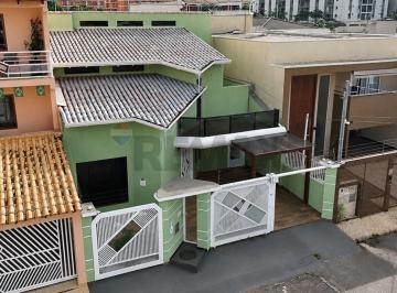 Casa · 380m² · 5 Quartos · 3 Vagas · QE 17 Sobrado 5 quartos 2 suítes lote 200m2 380m2 de área construída lindo !