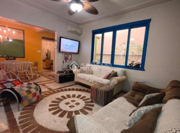 Apartamento · 131m² · 3 Quartos · Apto 3 dormitórios com sacada e churrasqueira