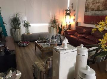 Apartamento · 210m² · 4 Quartos · 1 Vaga · Apartamento para venda em Centro de 210.00m² com 4 Quartos, 1 Suite e 1 Garagem