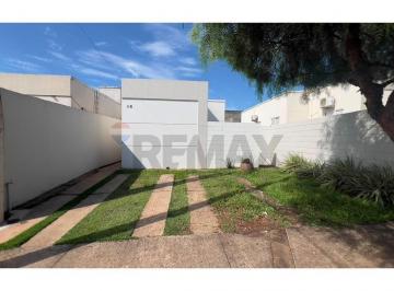 Casa · 100m² · 3 Quartos · 2 Vagas · Casa de Condomínio para alugar em Sítios De Recreio Independência de 100.00m² com 3 Quartos, 1 Suite