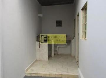 Casa · 40m² · 1 Quarto · Casa para alugar em Vila Moreira de 40.00m² com 1 Quarto e 1 Suite