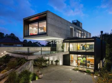 Casa · 887m² · 4 Quartos · 6 Vagas · Casa à Venda no Condomínio Porto Felice | 4 dormit