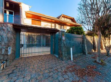 Casa · 196m² · 4 Quartos · 4 Vagas · Casa à venda no Residencial Polo no Pilarzinho ARY