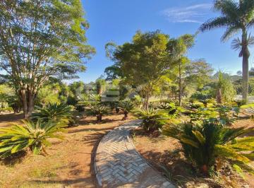 Terreno · 1282m² · Terreno à Venda no Condomínio Residencial Jardins em Carmo do Cajuru MG.