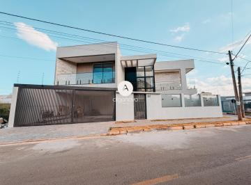 Casa · 267m² · 4 Quartos · 2 Vagas · CASA NOVA / LINDA / 4 SUITES / ALTO PADRÃO