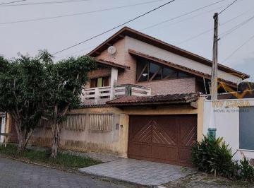 Casa · 345m² · 3 Quartos · 6 Vagas · Casa alto padrão próx de tudo