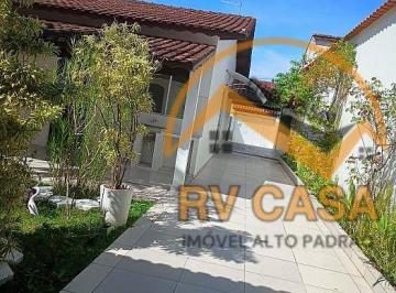 Casa · 238m² · 4 Quartos · 5 Vagas · Casa 500m da praia com piscina