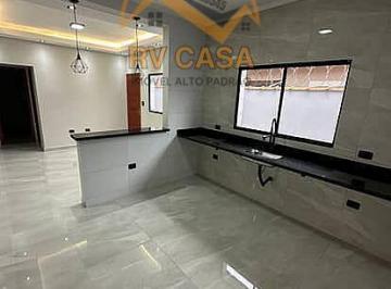 Casa · 83m² · 2 Quartos · 2 Vagas · CASA ALTO PADRÃO EM MONGAGUÁ COM 2 DORMITÓRIOS