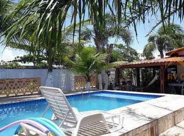 Casa · 250m² · 3 Quartos · 6 Vagas · Casa com linda piscina, 3dorms, 2 suítes, a 700m da Praia !
