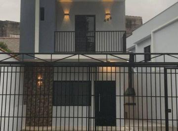 Casa · 127m² · 3 Quartos · 3 Vagas · Sobrado com 3 quartos à Venda, Jardim do Triunfo - Guarulhos